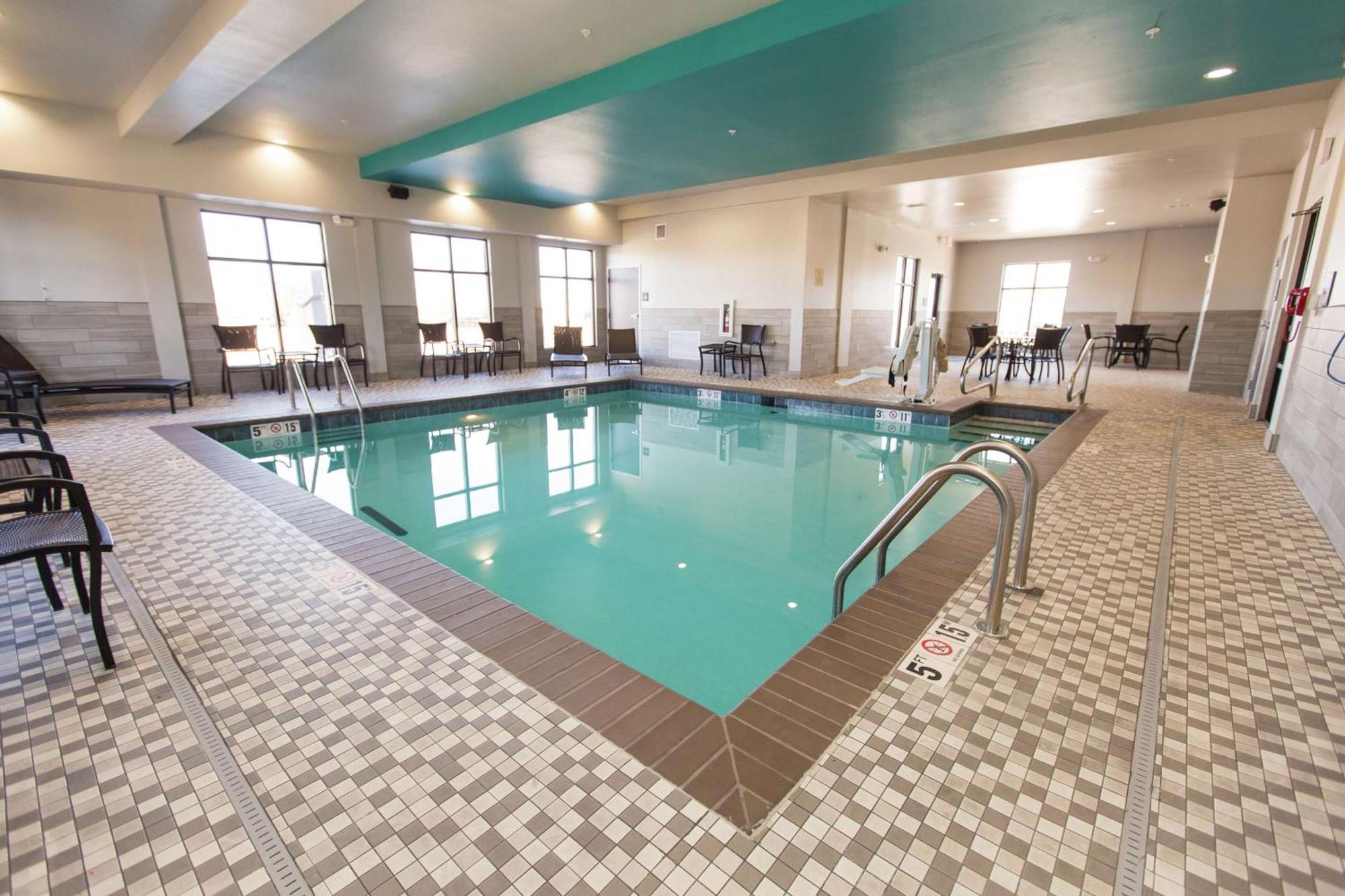 Hotel Hampton 3*